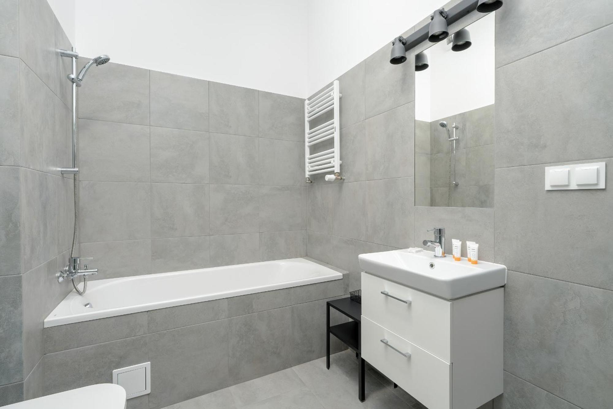 Cozy Studio With Balcony And Free Garage By Noclegi Renters Poznań Eksteriør billede