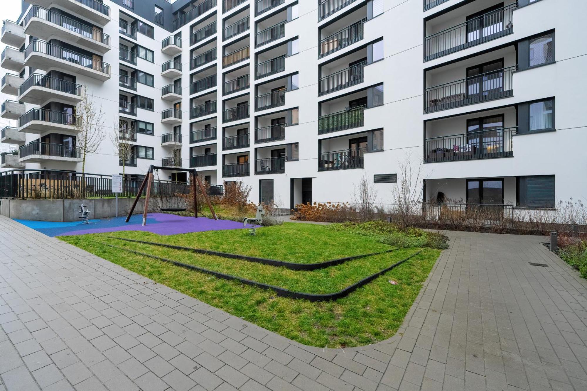 Cozy Studio With Balcony And Free Garage By Noclegi Renters Poznań Eksteriør billede